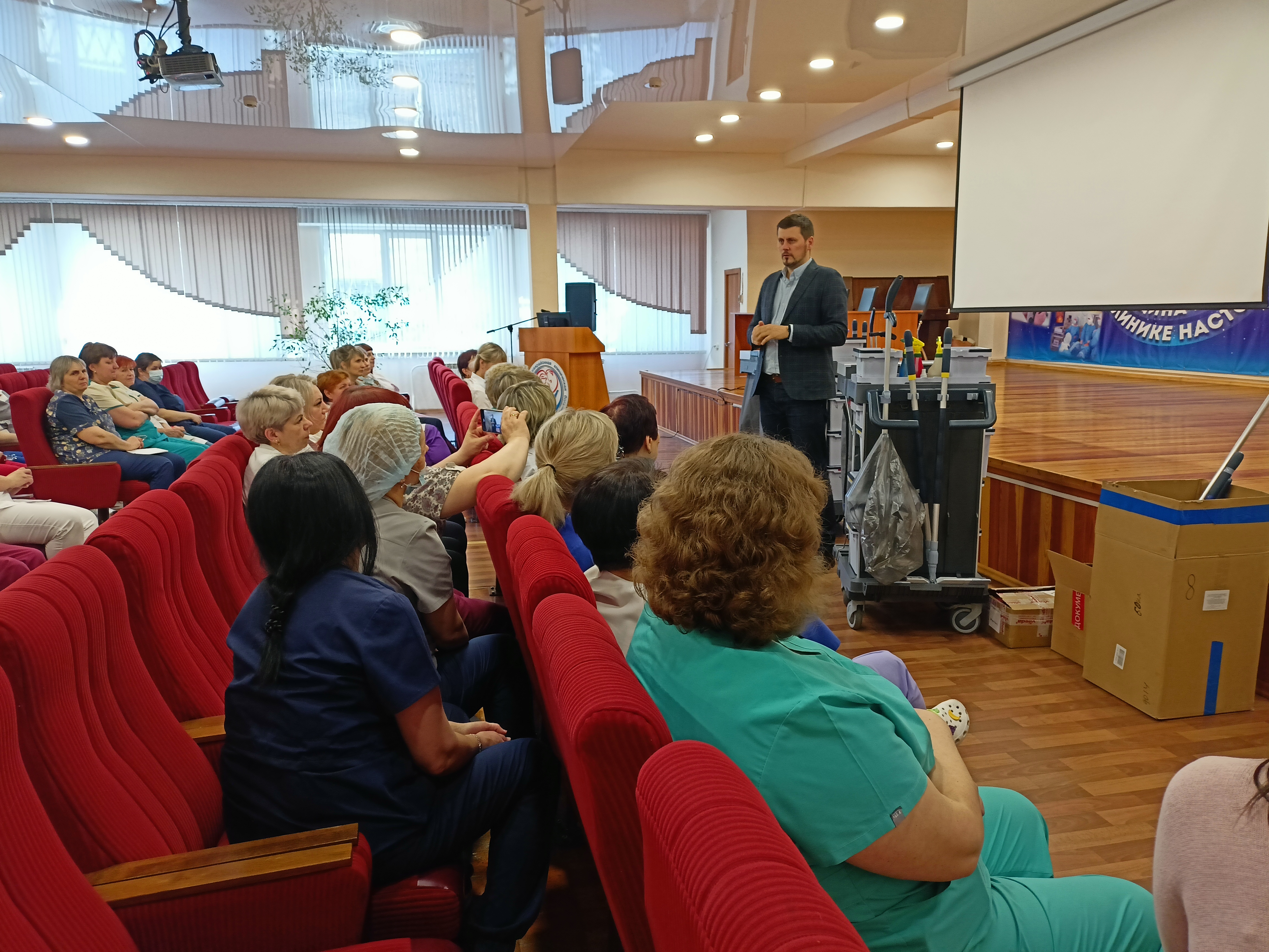 Семинар для персонала ЦСУ от микробиолога из Москвы.