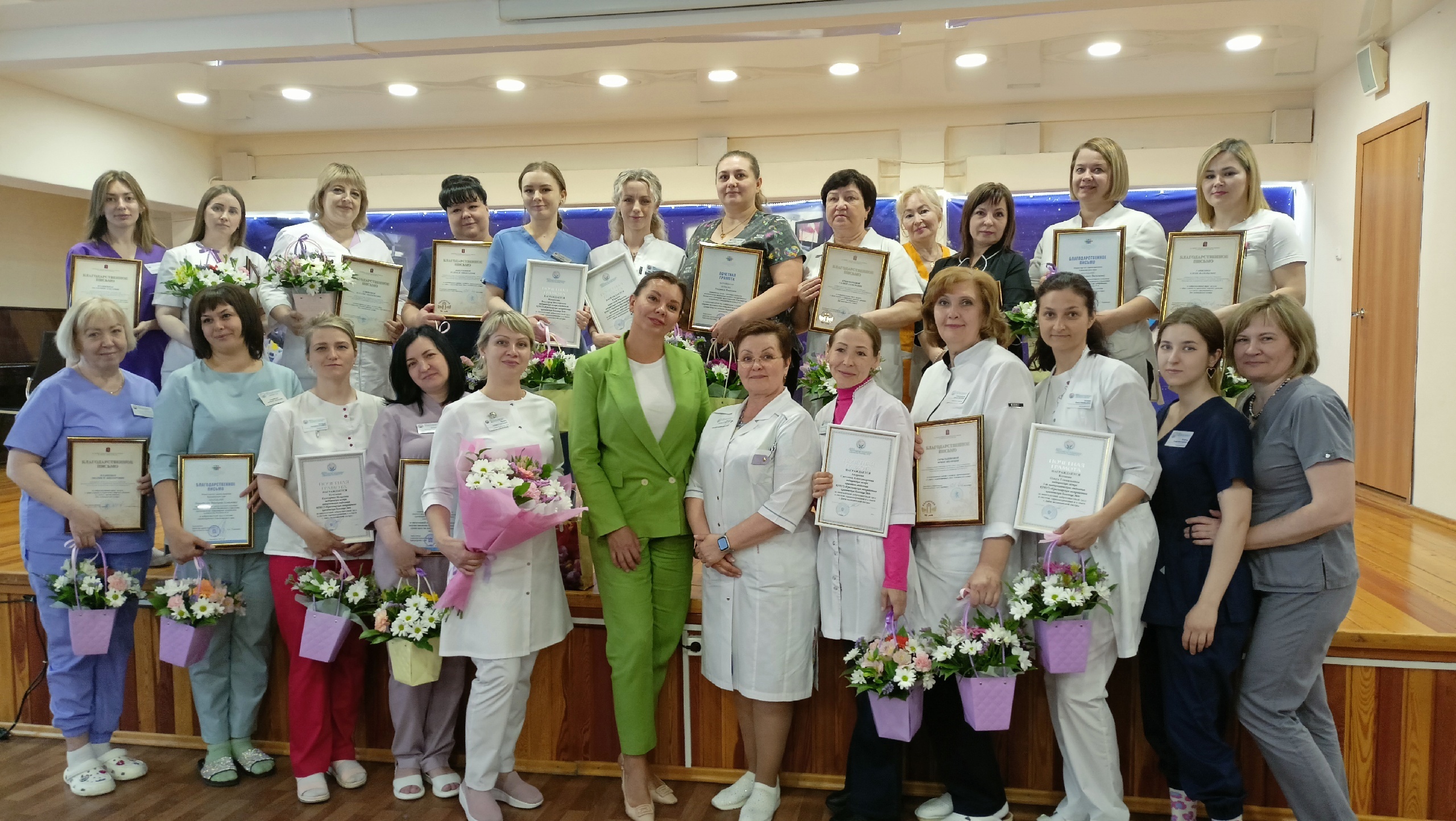 Праздничная планёрка, посвящённая Дню медицинской сестры