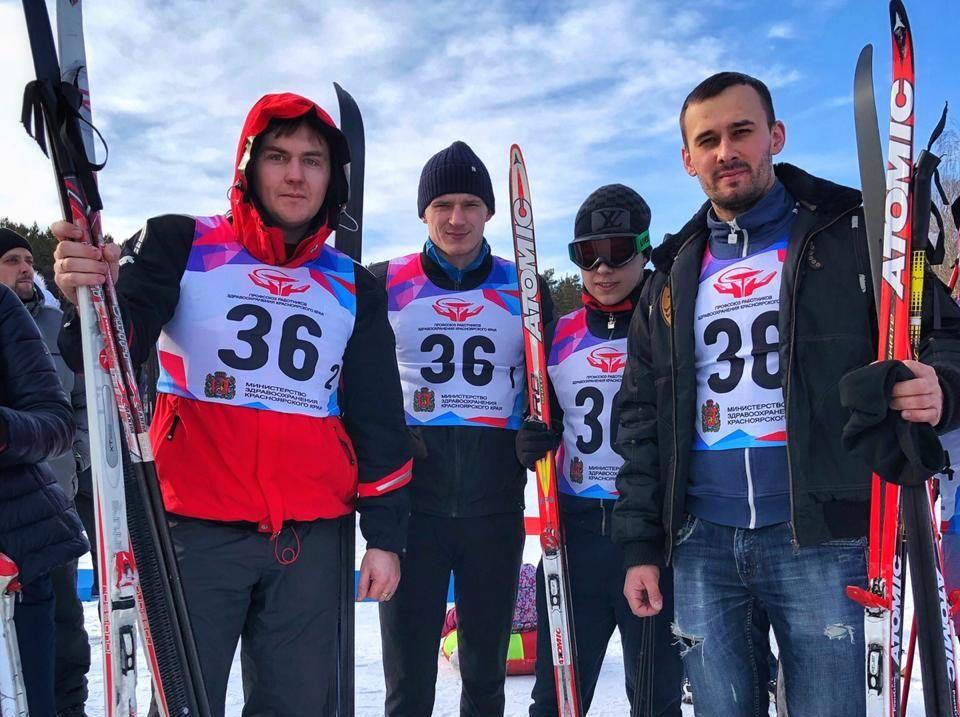 Мужская сборная КГБУЗ «Красноярская межрайонная клиническая больница №4»  завоевала «серебро» в лыжной эстафете Спартакиады работников здравоохранения Красноярского края