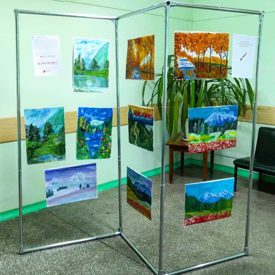 В больнице на Кутузова завершился второй этап арт-проекта "Здоровые мысли"