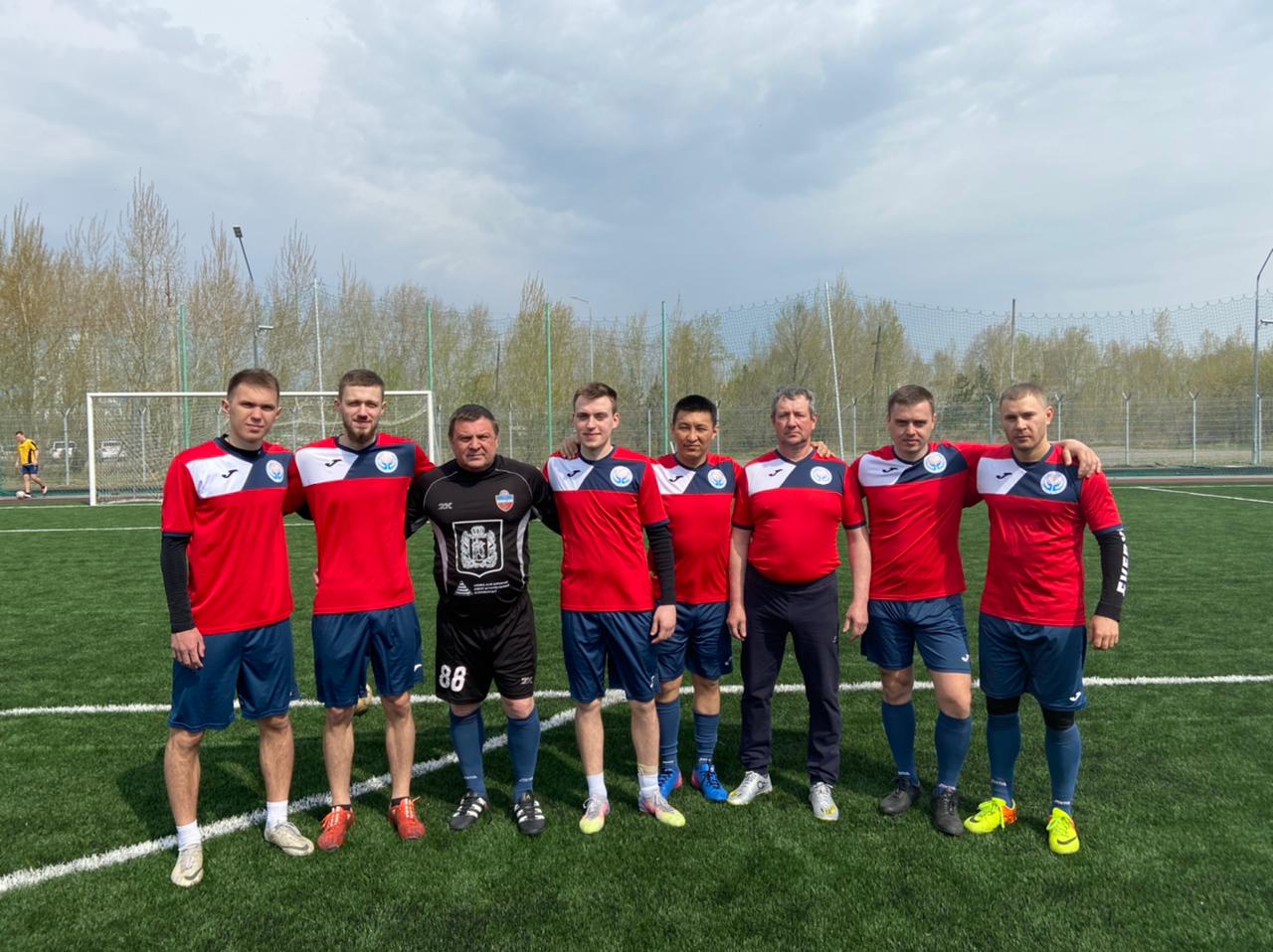 Футболисты больницы на Кутузова не пропустили ни одного мяча в турнире Спартакиады работников здравоохранения