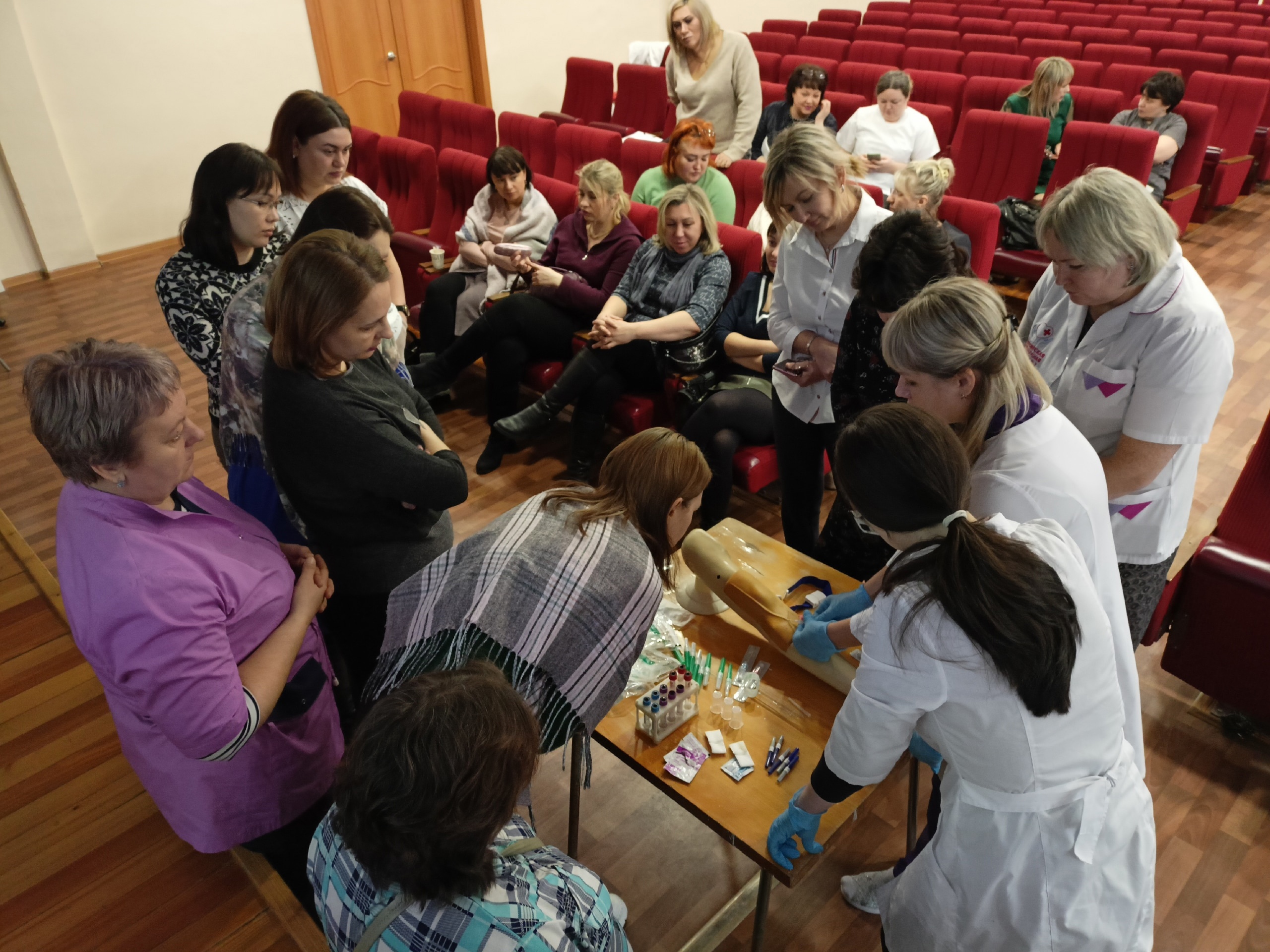 В больнице на Кутузова завершился первый 36-ти часовой цикл очного обучения по управлению качеством.