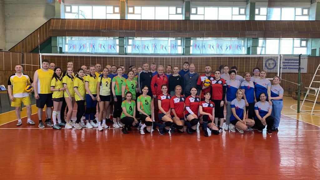 Победный май: сразу два первых места в волейболе!