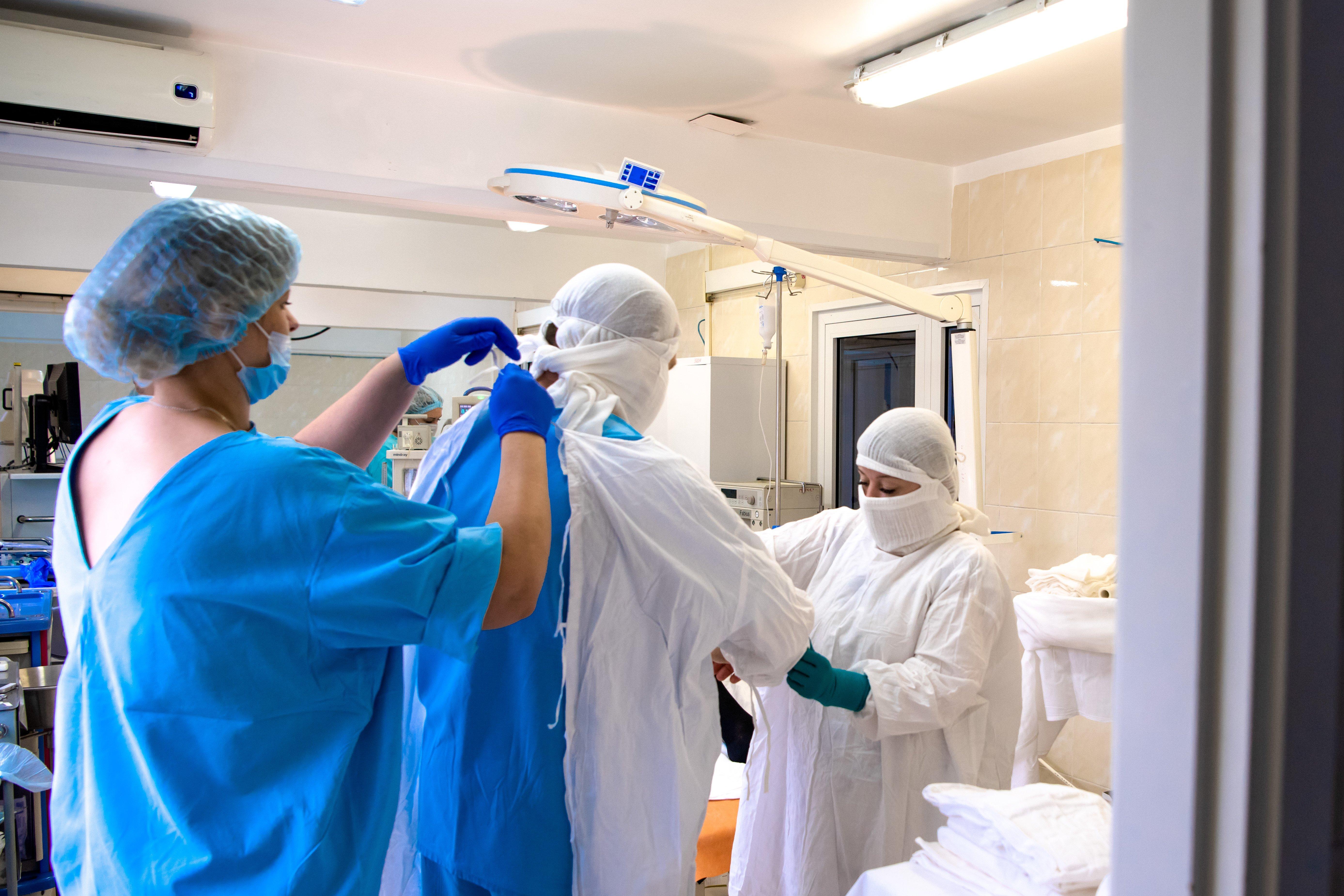 С Днем операционной медицинской сестры!