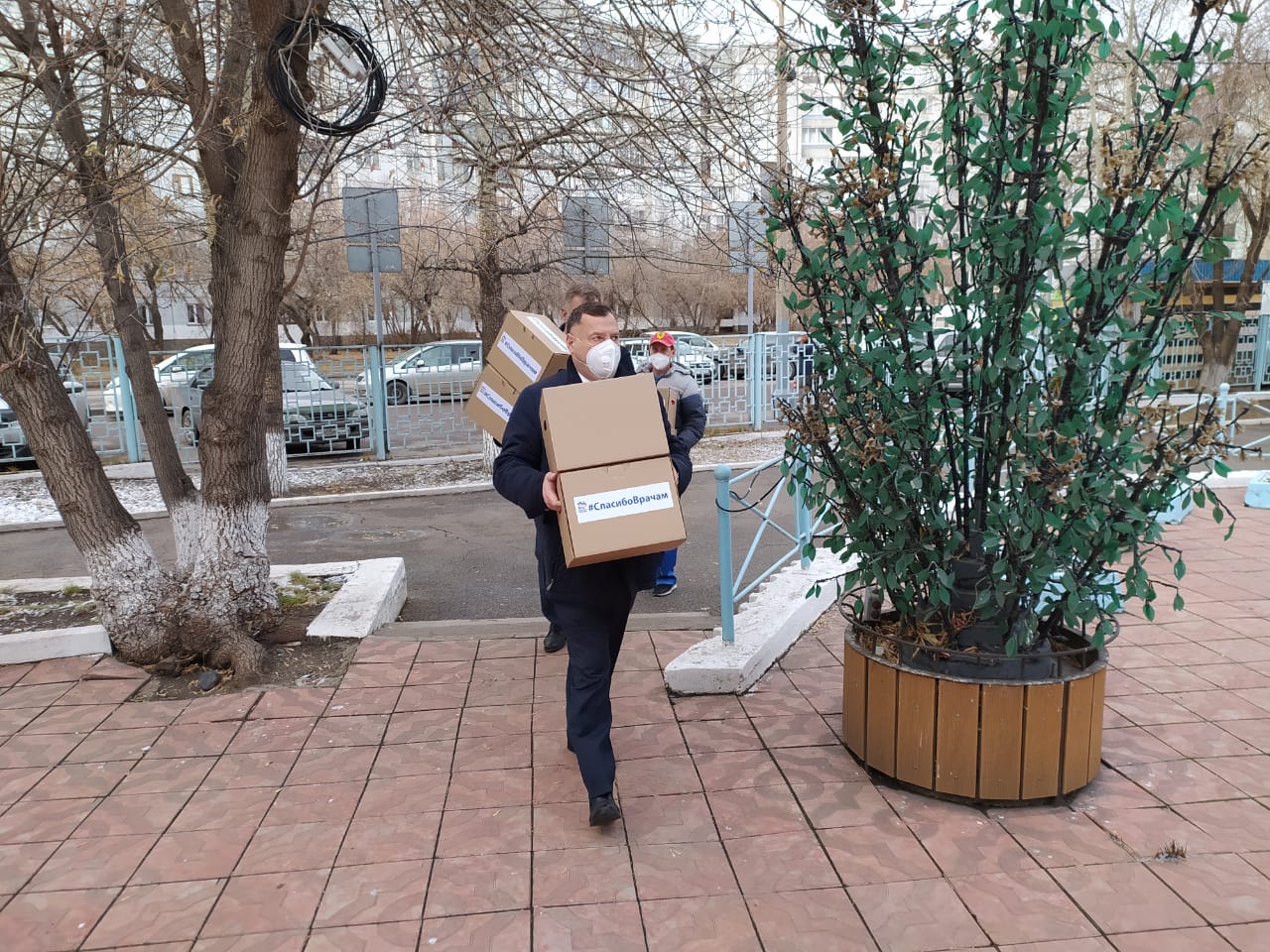 Депутат Госдумы Юрий Швыткин побывал в больнице на Кутузова