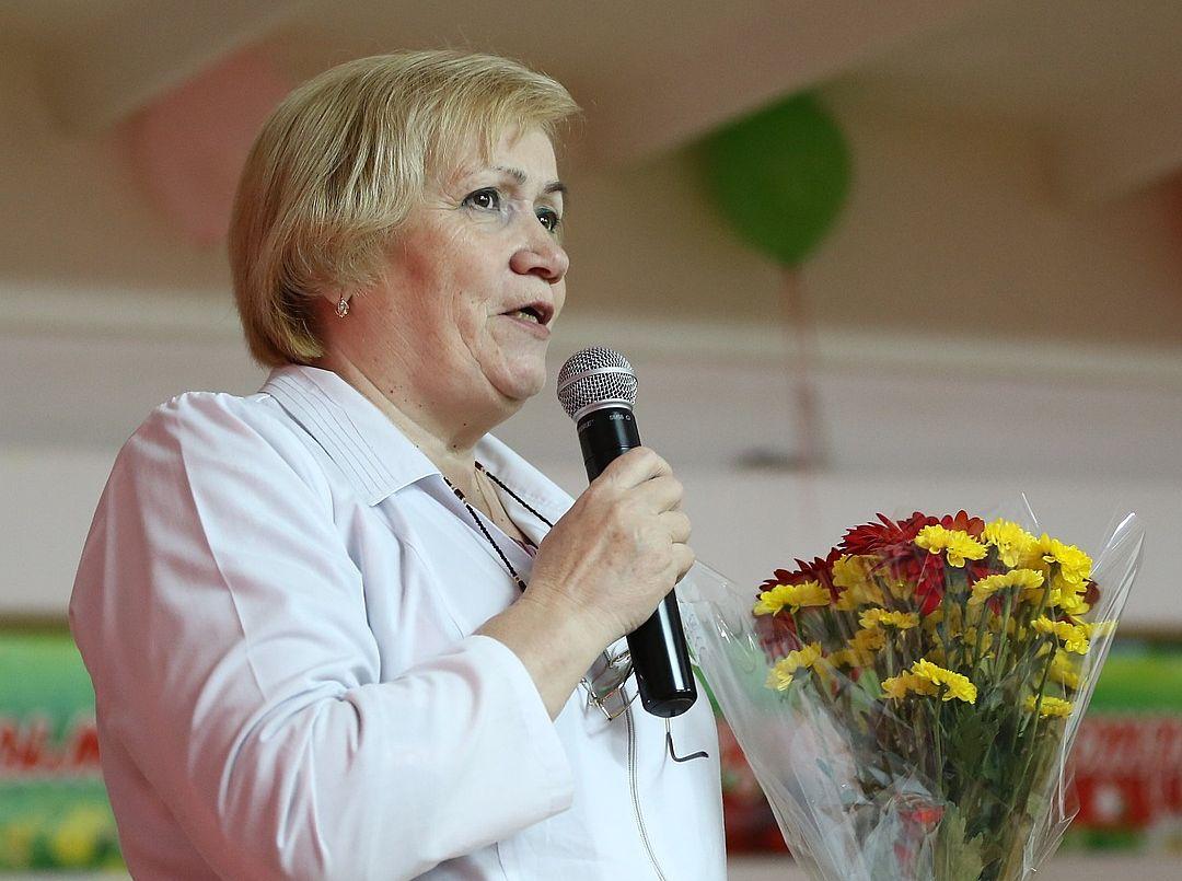 Коллектив КГБУЗ "КМКБ №4" поздравляет Кузнецову Галину Михайловну с Днем рождения! 