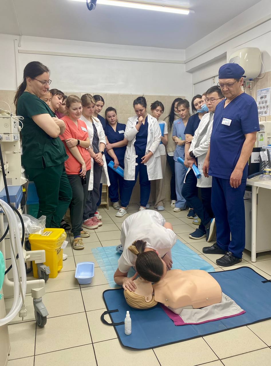 Проверка навыков сердечно-легочной реанимации у молодых специалистов