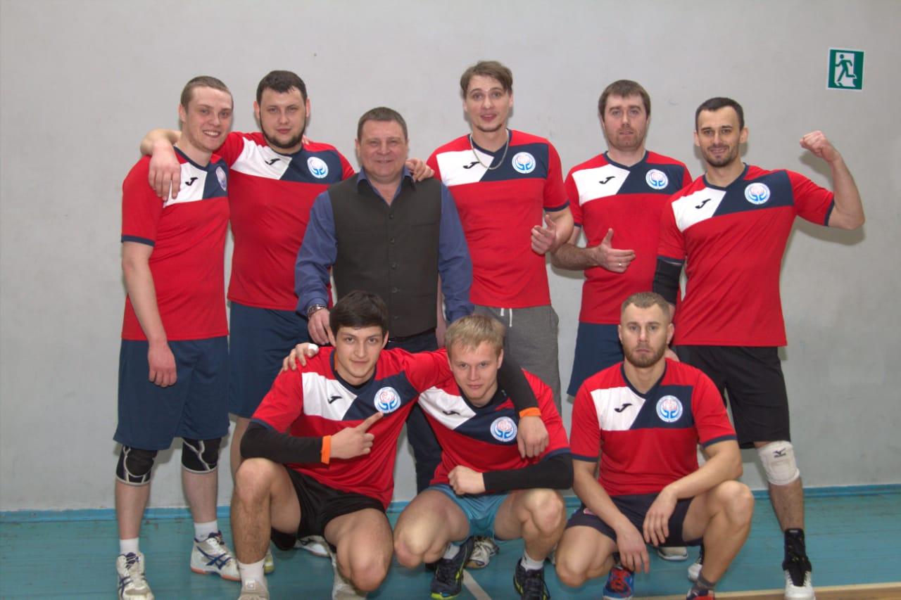 Врач-уролог больницы на Кутузова организовал волейбольный турнир ко Дню защитника Отечества